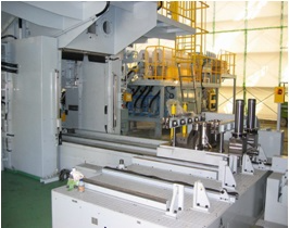 栗本鐵工所_自動金型交換装置（QDC）の画像