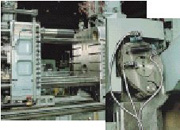 芝浦機械株式会社_タイバー引抜装置の画像